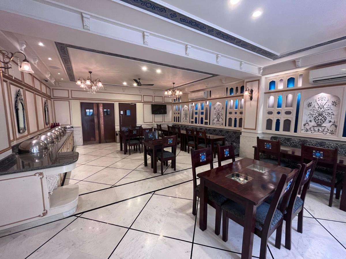 Ratnawali – A Vegetarian Heritage Hotel Jaipur Eksteriør billede
