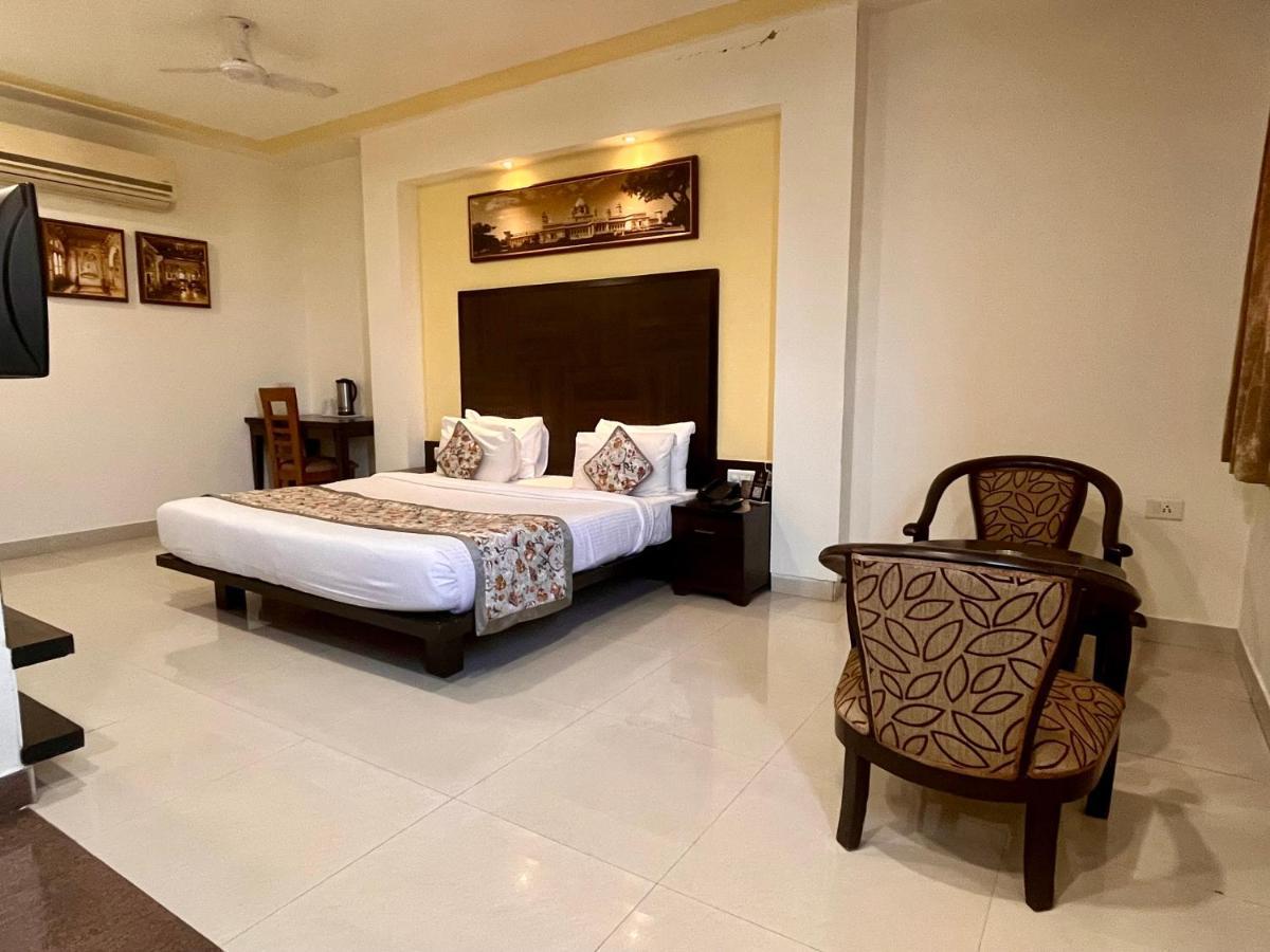 Ratnawali – A Vegetarian Heritage Hotel Jaipur Eksteriør billede