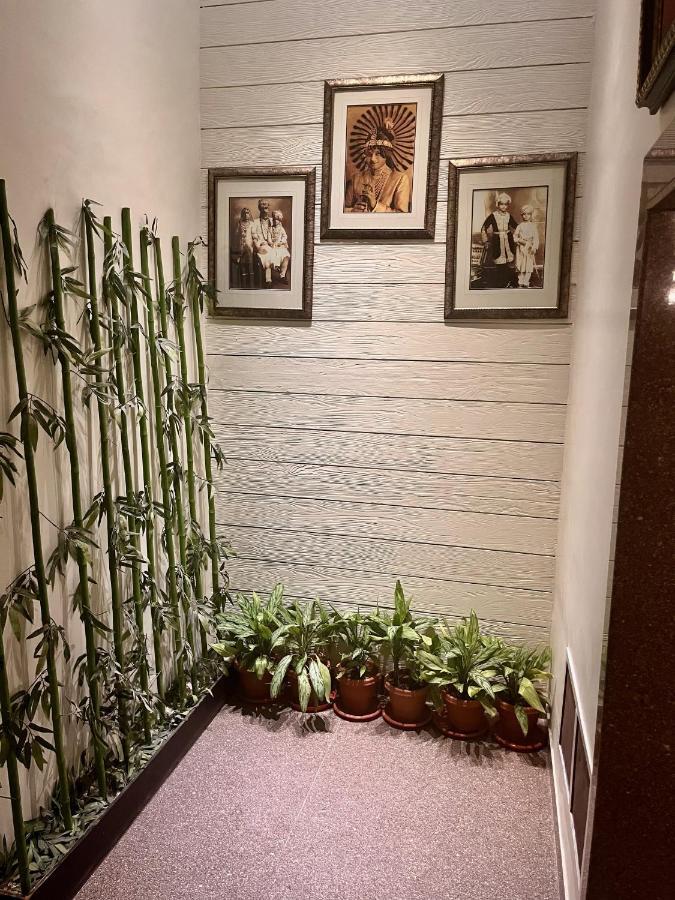 Ratnawali – A Vegetarian Heritage Hotel Jaipur Eksteriør billede