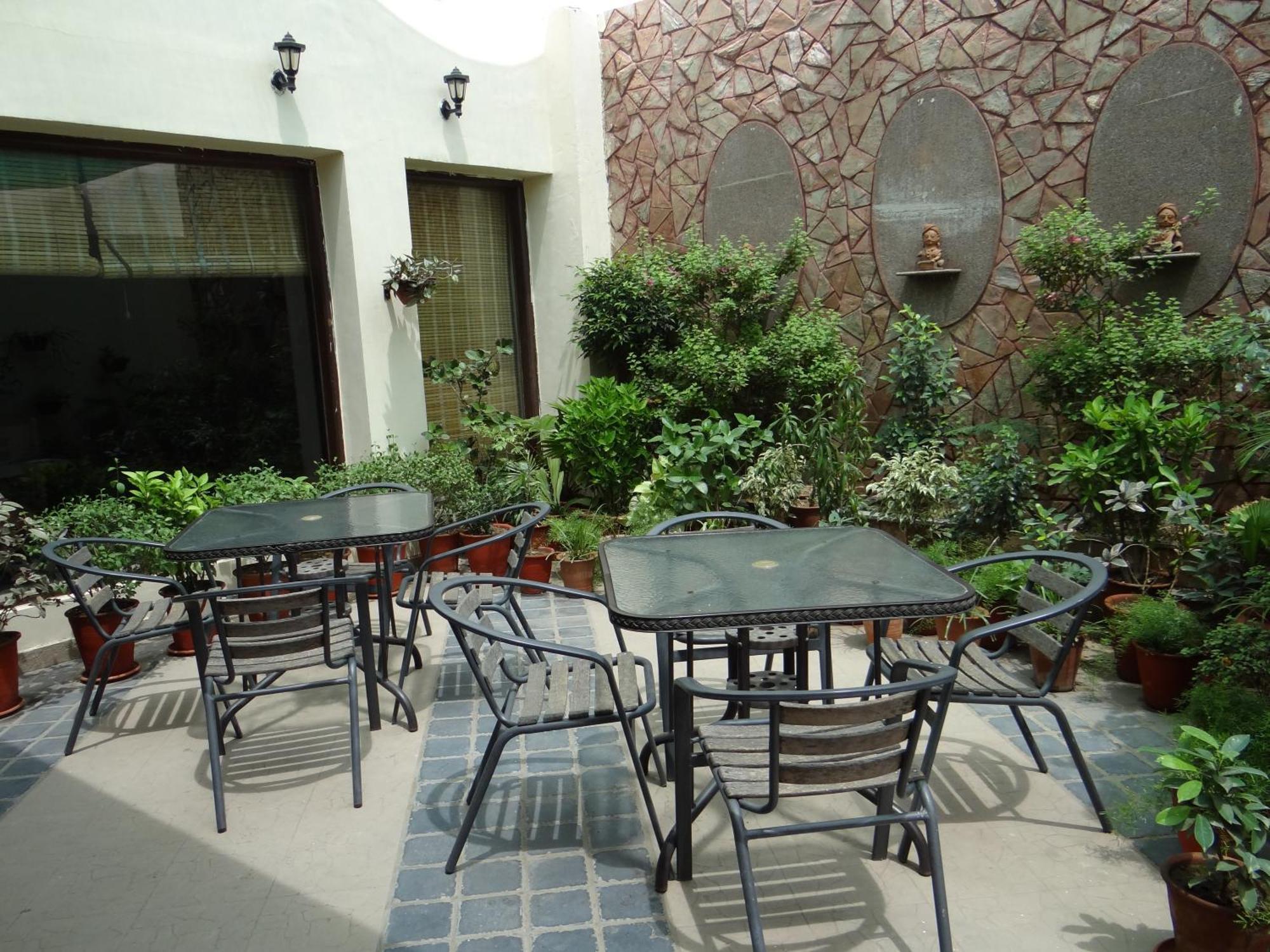 Ratnawali – A Vegetarian Heritage Hotel Jaipur Eksteriør billede