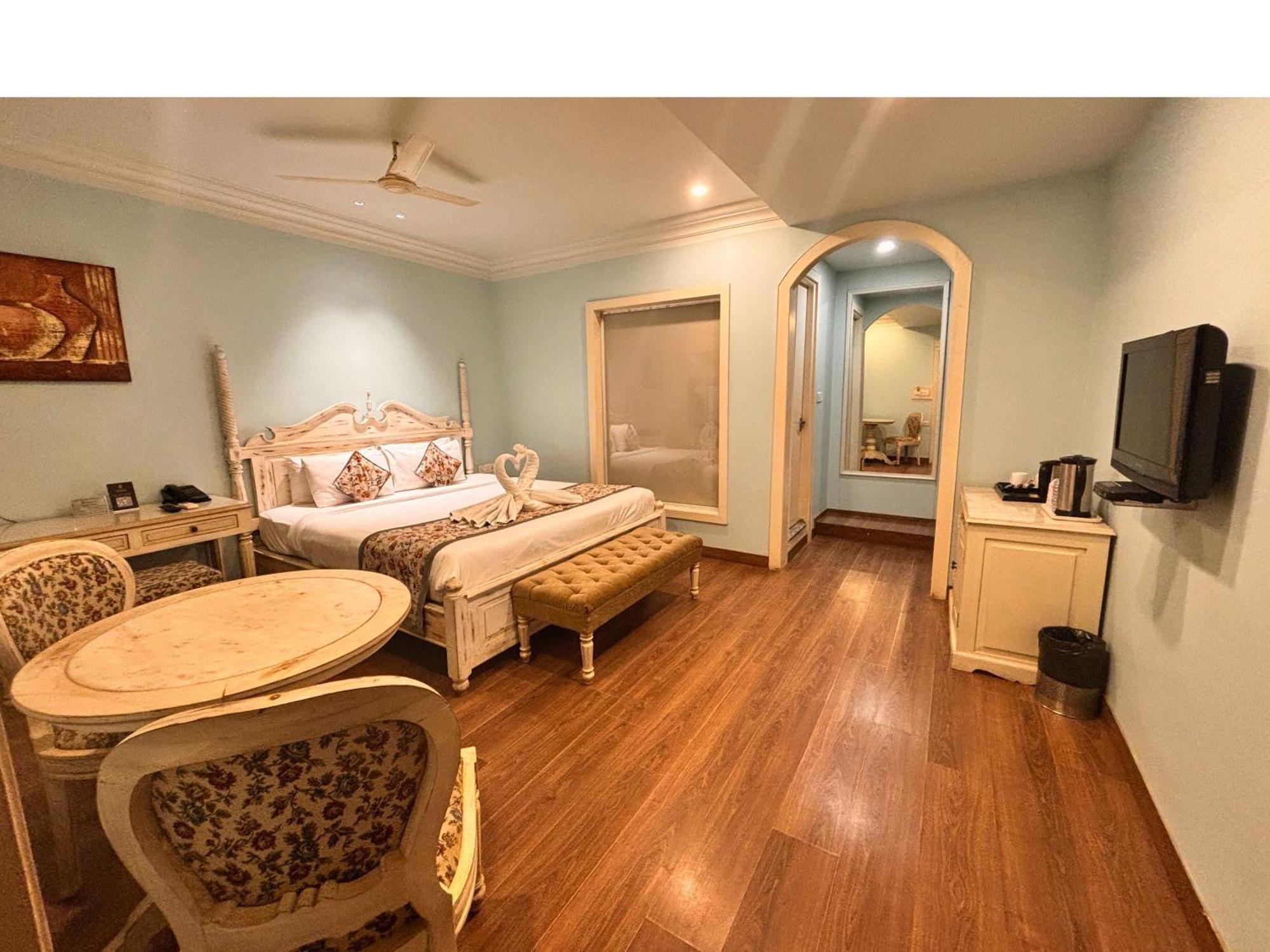 Ratnawali – A Vegetarian Heritage Hotel Jaipur Eksteriør billede