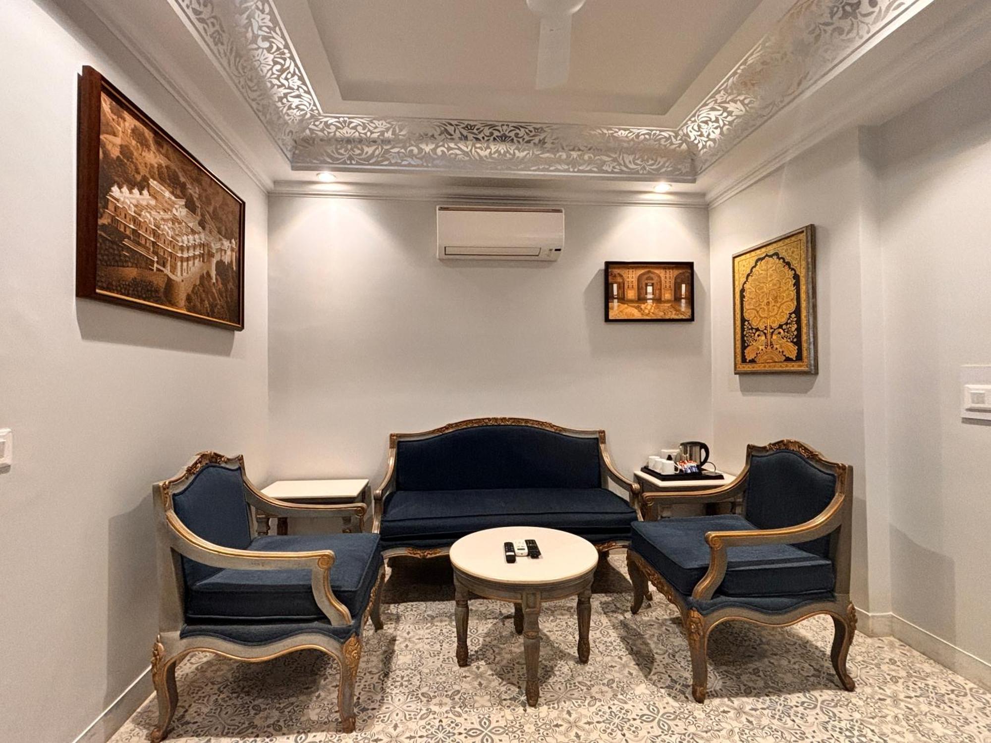 Ratnawali – A Vegetarian Heritage Hotel Jaipur Eksteriør billede