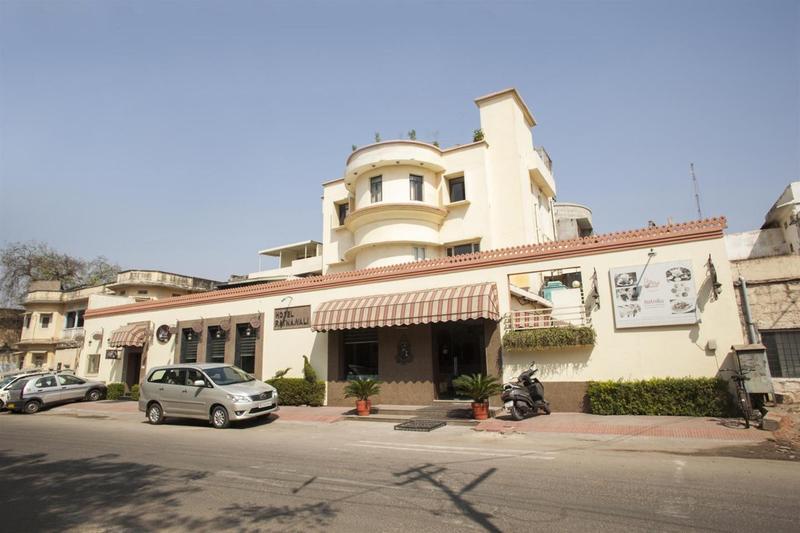 Ratnawali – A Vegetarian Heritage Hotel Jaipur Eksteriør billede
