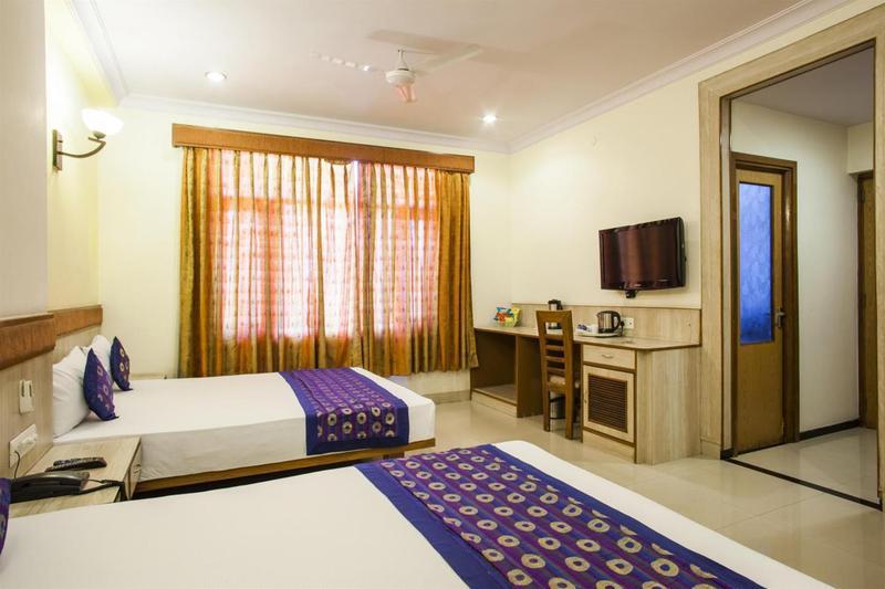 Ratnawali – A Vegetarian Heritage Hotel Jaipur Eksteriør billede